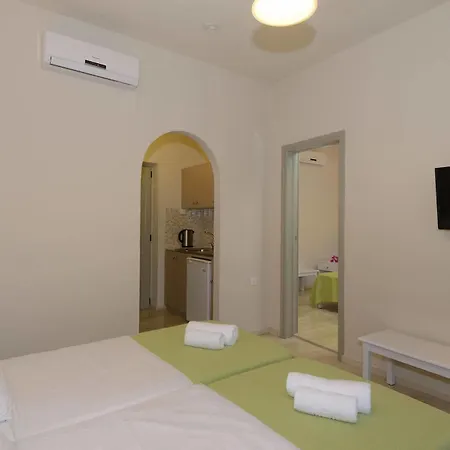 Aparthotel Costas & Chrysoula Plakias