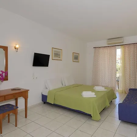 Costas & Chrysoula Aparthotel