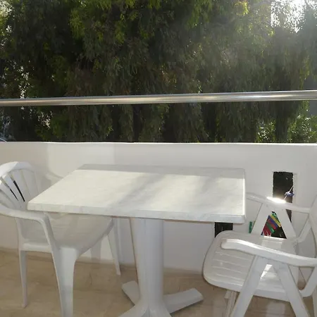 Aparthotel Costas & Chrysoula