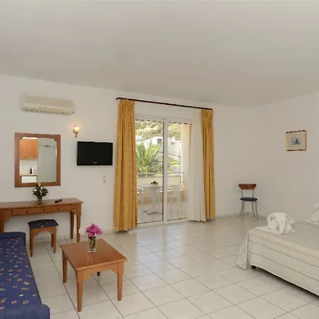 Aparthotel Costas & Chrysoula 3*